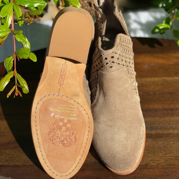 Vince Camuto🍂🍁booties women’s sz 4 - Picture 5 of 7